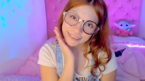 Snapshot of _lloou_ chatting on December 2024 02:02:01 AM Sofia 3 online show from December 2024 02:02:01 AM