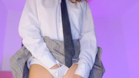 Snapshot of _lloou_ chatting on December 2024 05:16:02 AM Sofia 3 online show from December 2024 05:16:02 AM