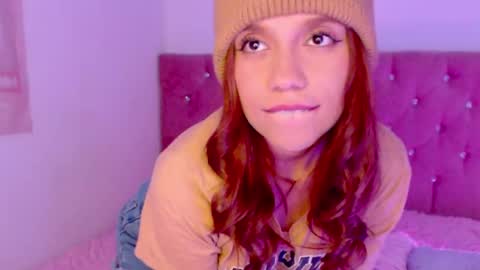 Snapshot of _lloou_ chatting on February 2025 11:42:01 PM Sofia 3 online show from February 2025 11:42:01 PM