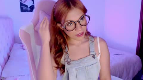 Snapshot of _lloou_ chatting on March 2025 01:09:01 AM Sofia 3 online show from March 2025 01:09:01 AM