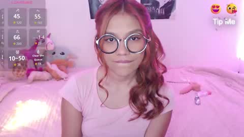 Snapshot of _lloou_ chatting on September 2025 04:38:02 AM Sofia 3 online show from September 2025 04:38:02 AM