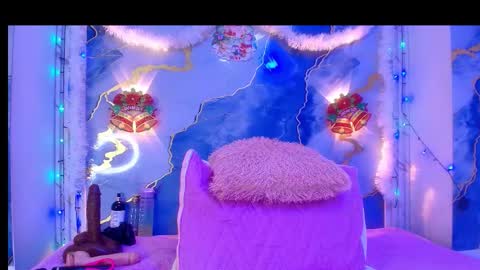 Lorrayne online show from December 2025 12:22:02 PM