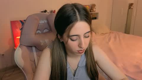 Snapshot of _loveliness_ chatting on November 2025 03:33:01 PM Amanda mandy online show from November 2025 03:33:01 PM