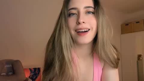 Snapshot of _loveliness_ chatting on December 2025 02:22:02 PM Amanda mandy online show from December 2025 02:22:02 PM