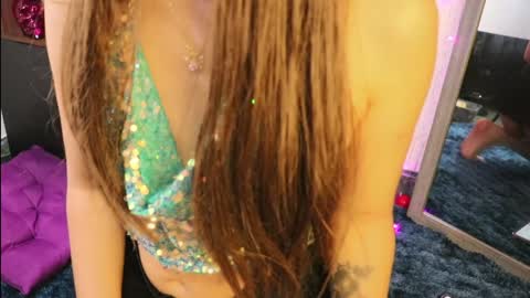 Lucy online show from December 2024 01:48:01 AM