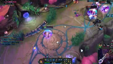 Snapshot of _lucyx__ chatting on November 2025 01:31:01 AM Queen. Help me reach 100 thumbs up online show from November 2025 01:31:01 AM