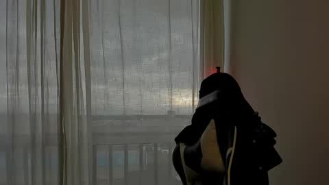 _lunaa__ online show from February 2025 10:42:02 PM