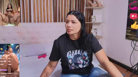 Snapshot of _malikaa_ chatting on April 2026 01:20:01 PM malka online show from April 2026 01:20:01 PM