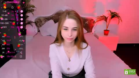 Eva  online show from February 2025 12:43:01 AM