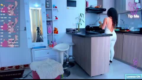 Maria Angel online show from October 2025 06:53:01 PM