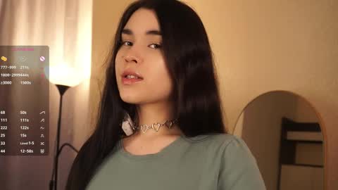  Gwen  online show from April 2026 08:15:01 AM