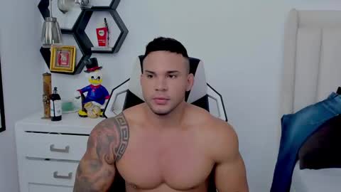 _matthew_santos_ online show from December 2024 10:31:01 PM