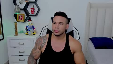 _matthew_santos_ online show from December 2024 11:39:02 PM