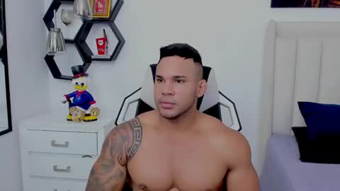 _matthew_santos_ online show from January 2025 12:07:02 PM