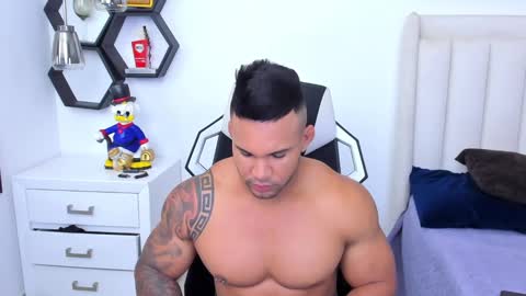 _matthew_santos_ online show from January 2025 10:59:01 PM