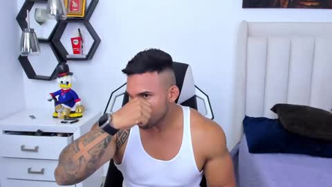 _matthew_santos_ online show from January 2025 02:33:01 AM