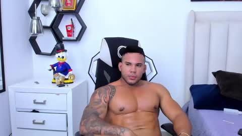 _matthew_santos_ online show from January 2025 02:04:01 AM