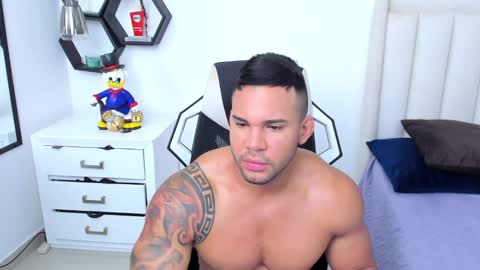 _matthew_santos_ online show from February 2025 10:03:02 AM