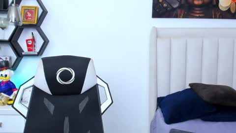 _matthew_santos_ online show from February 2025 08:04:02 PM