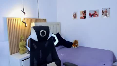 _matthew_santos_ online show from April 2026 12:35:01 AM