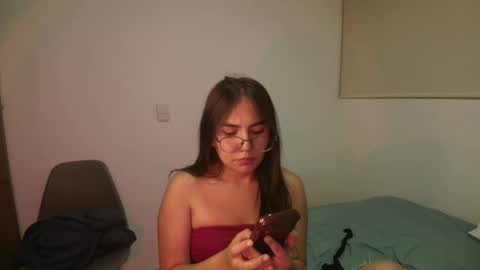 max and abby online show from April 2026 01:41:02 AM