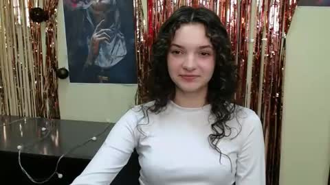 Susie online show from March 2025 02:01:02 PM