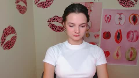 Susie online show from September 2025 12:28:01 PM