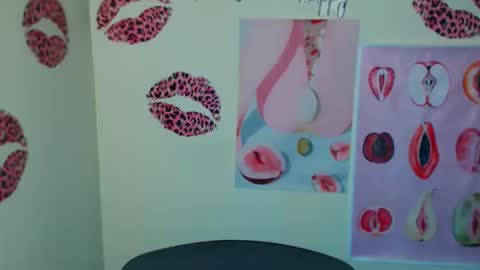 Susie online show from November 2025 01:17:02 PM