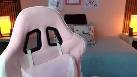 Snapshot of _meliblue chatting on December 2025 07:11:02 PM Meli online show from December 2025 07:11:02 PM