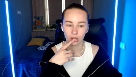 _mi_amore online show from March 2026 07:58:01 AM