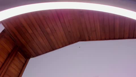 mia online show from March 2026 09:44:02 PM