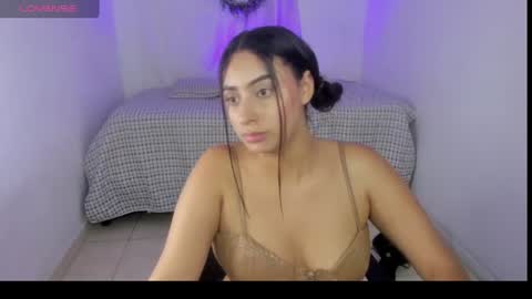 Mia online show from June 2026 10:22:01 PM