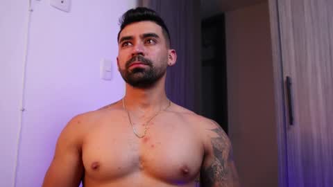 Snapshot of _mikestone chatting on November 2025 03:08:02 AM soy mike online show from November 2025 03:08:02 AM