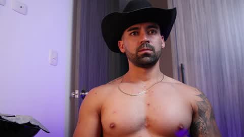 Snapshot of _mikestone chatting on November 2025 01:48:02 AM soy mike online show from November 2025 01:48:02 AM