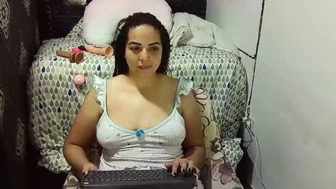 Snapshot of _milf_naughty chatting on October 2025 09:18:02 AM _milf_naughty online show from October 2025 09:18:02 AM