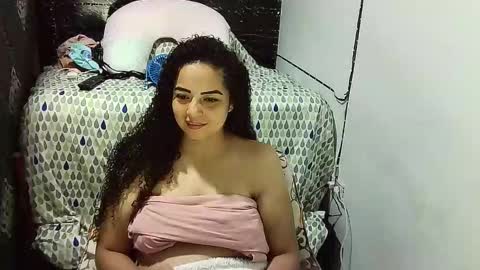 Snapshot of _milf_naughty chatting on October 2025 06:23:01 AM _milf_naughty online show from October 2025 06:23:01 AM
