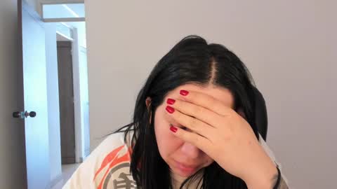 _miss_coco_ online show from September 2025 01:43:02 PM