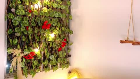 karoline uwu online show from March 2025 08:08:01 AM