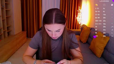 Snapshot of _miss_mia chatting on November 2025 10:13:02 AM Mia online show from November 2025 10:13:02 AM