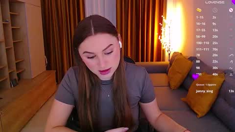 Snapshot of _miss_mia chatting on December 2025 08:45:02 AM Mia online show from December 2025 08:45:02 AM