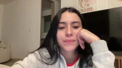 Vale online show from September 2025 03:19:02 AM