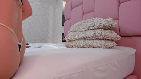 _molly_rosse_ online show from January 2025 04:03:01 PM