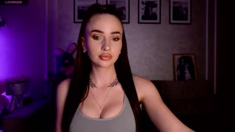 Nikol online show from March 2025 04:51:02 PM