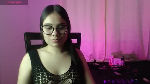 _moon_rosee online show from March 2026 09:47:02 PM