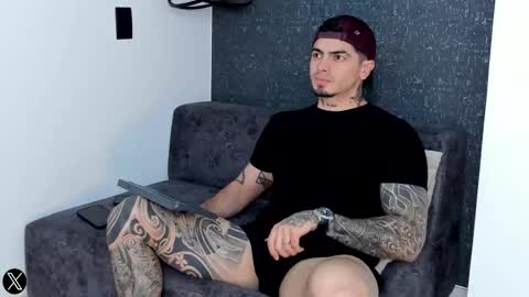 Snapshot of _mrcock_ chatting on October 2025 10:25:02 PM _mrcock_ online show from October 2025 10:25:02 PM