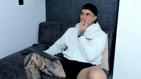 _mrcock_ online show from February 2026 11:41:02 PM