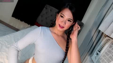 _mysticdoll_ online show from May 2026 01:03:01 AM