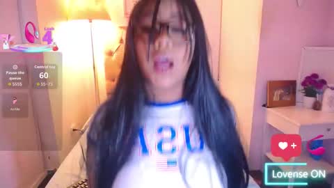 Snapshot of _nahom_ chatting on November 2025 12:33:01 AM nahomi online show from November 2025 12:33:01 AM