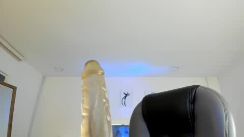 Natalie online show from October 2025 02:54:02 AM