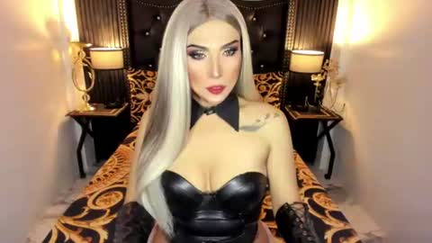 _natashacooper_ online show from June 2026 09:14:02 AM